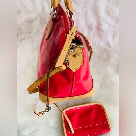 Dooney Bourke bourke patent leather pink dual strap with matching clutch - Picture 9 of 15